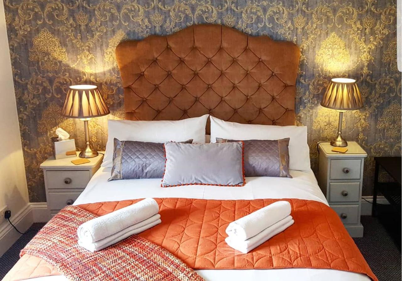 Bed & Breakfast Elmswood 3*